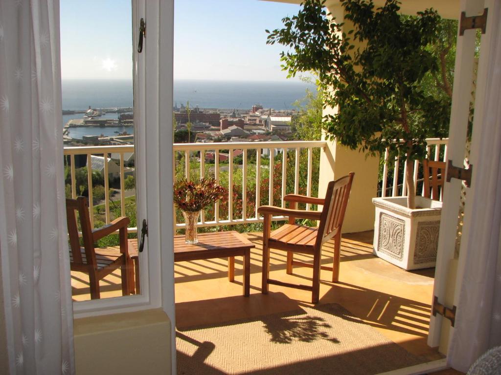 Albatross Guest House Simonʼs Town Стая снимка