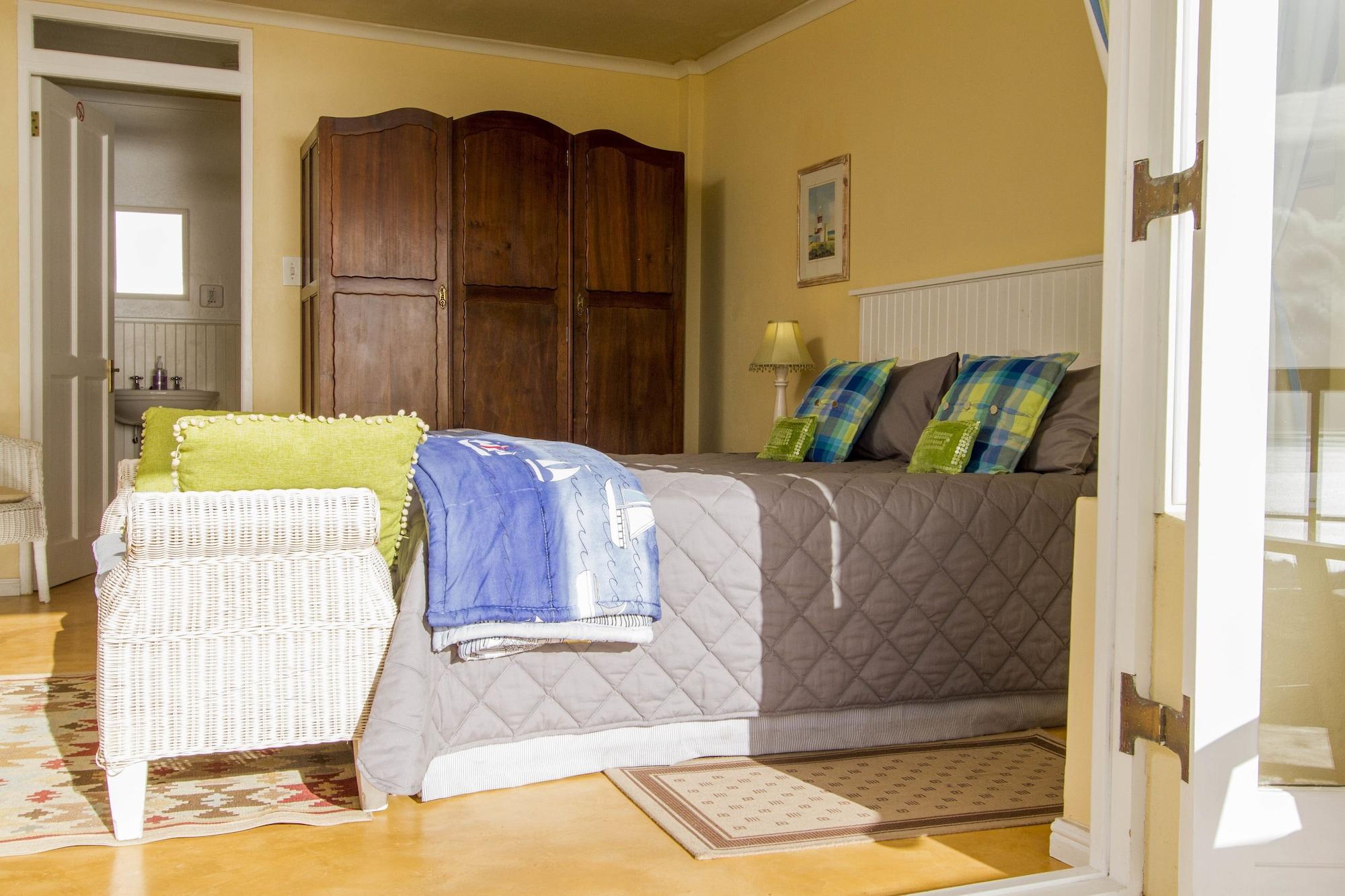 Albatross Guest House Simonʼs Town Екстериор снимка