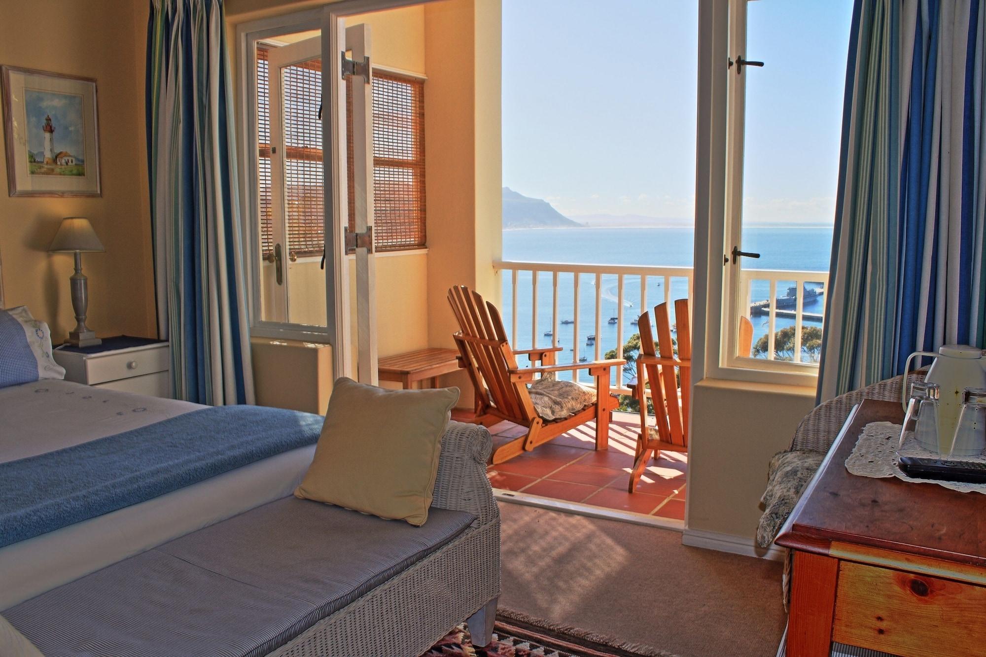 Albatross Guest House Simonʼs Town Екстериор снимка