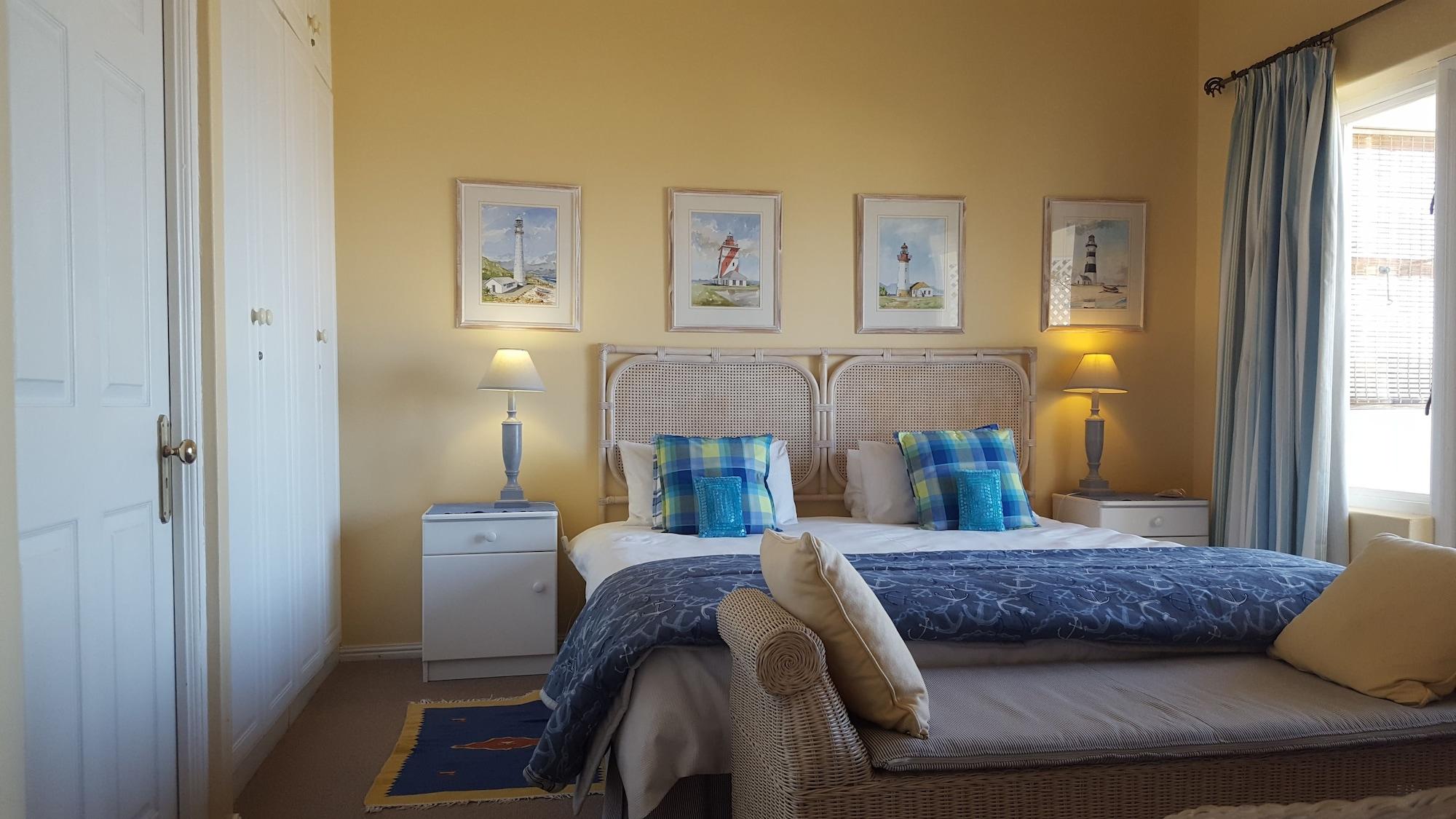 Albatross Guest House Simonʼs Town Екстериор снимка