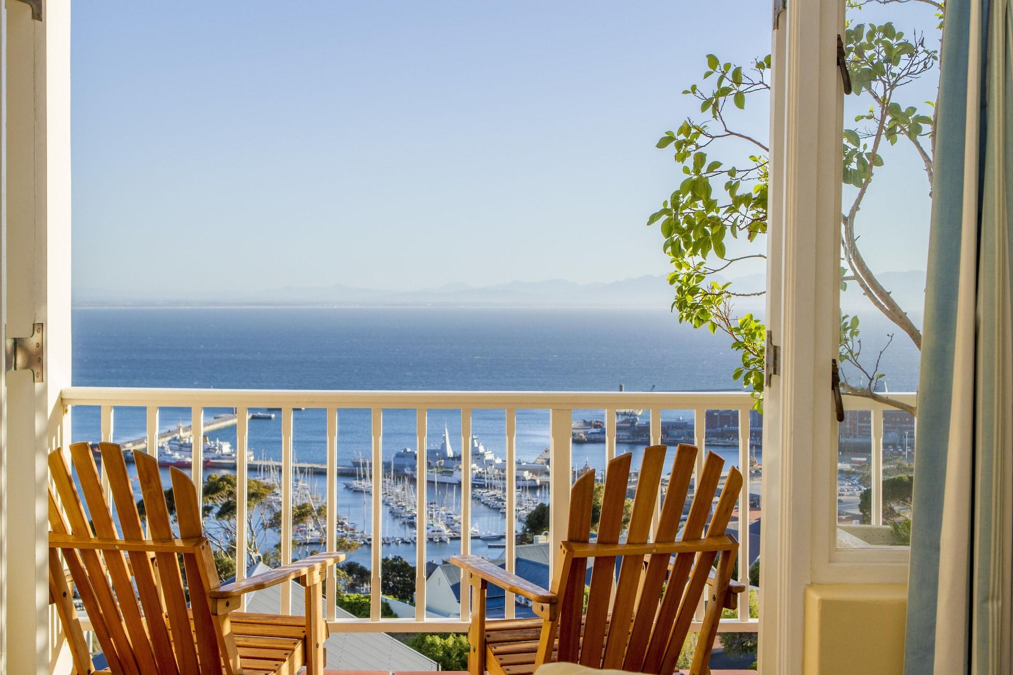 Albatross Guest House Simonʼs Town Екстериор снимка
