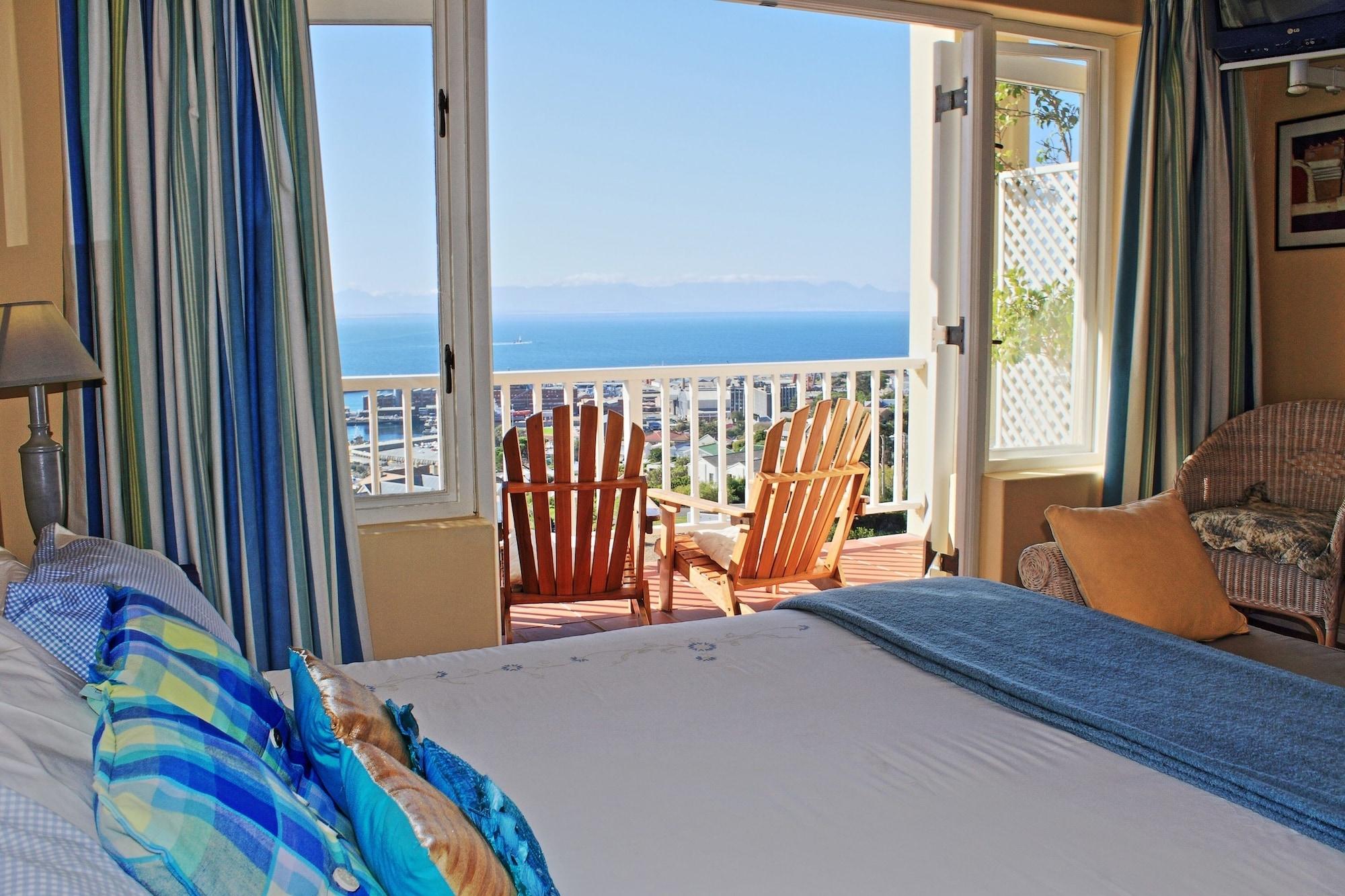 Albatross Guest House Simonʼs Town Екстериор снимка