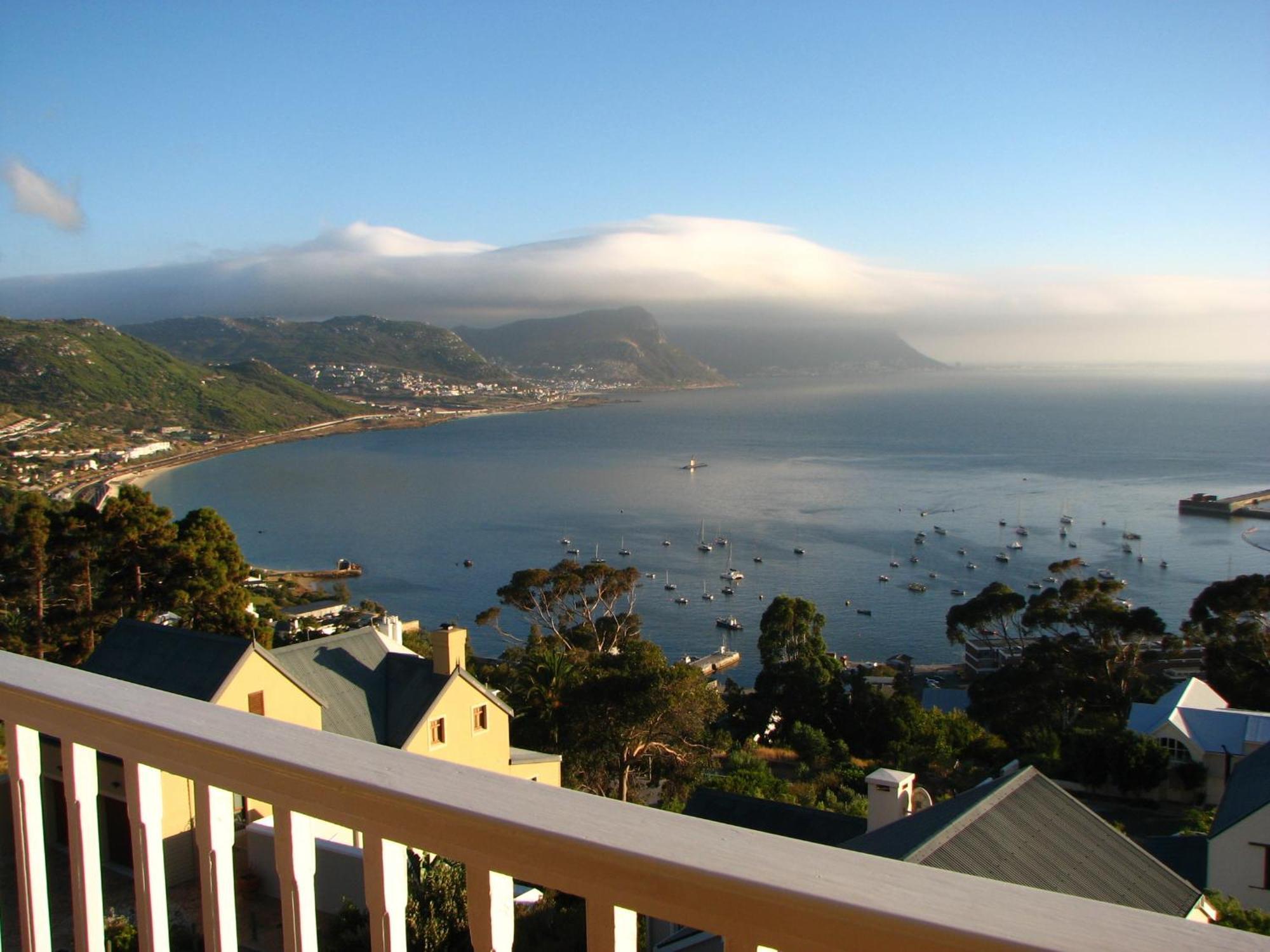 Albatross Guest House Simonʼs Town Екстериор снимка
