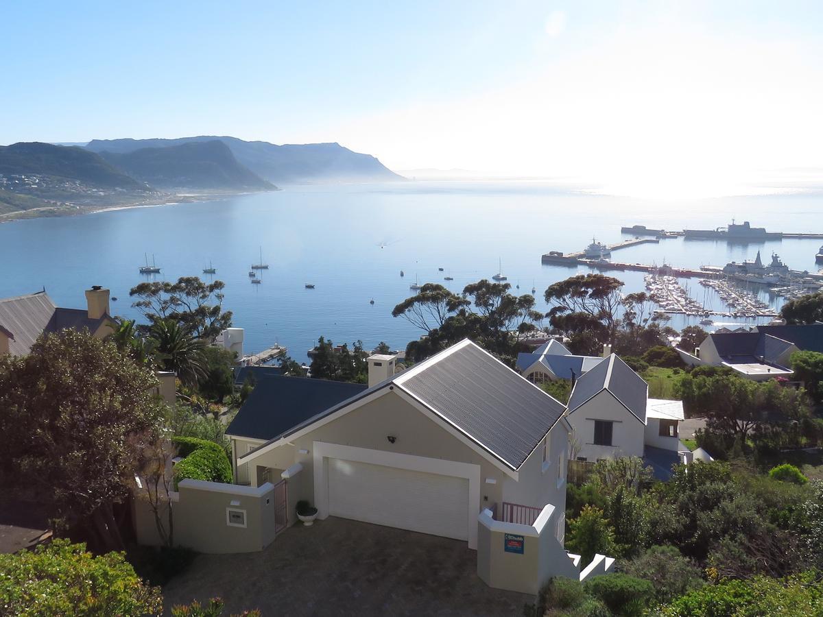Albatross Guest House Simonʼs Town Екстериор снимка