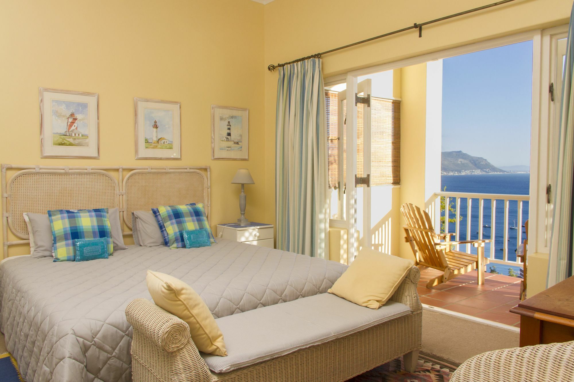 Albatross Guest House Simonʼs Town Екстериор снимка