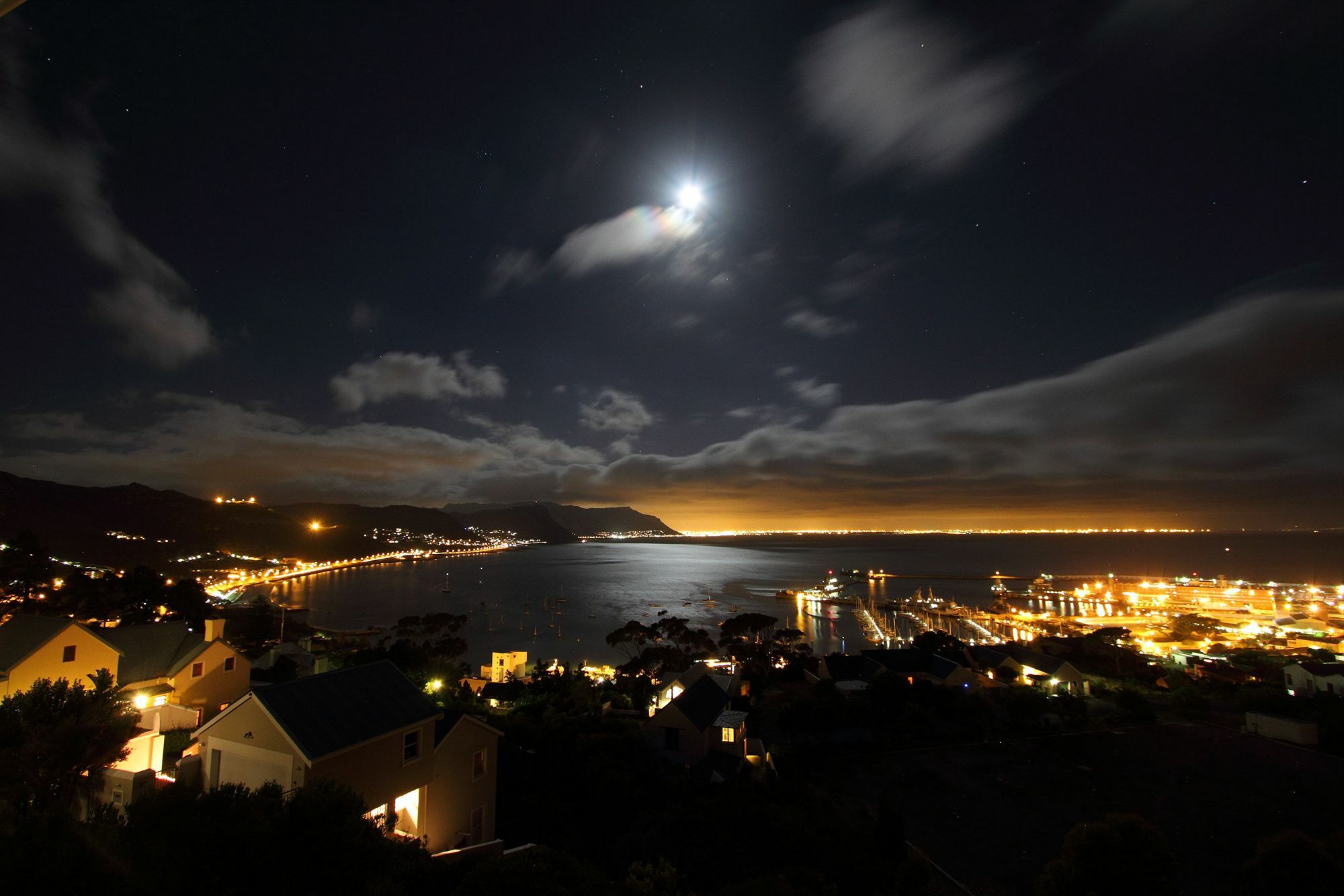Albatross Guest House Simonʼs Town Екстериор снимка