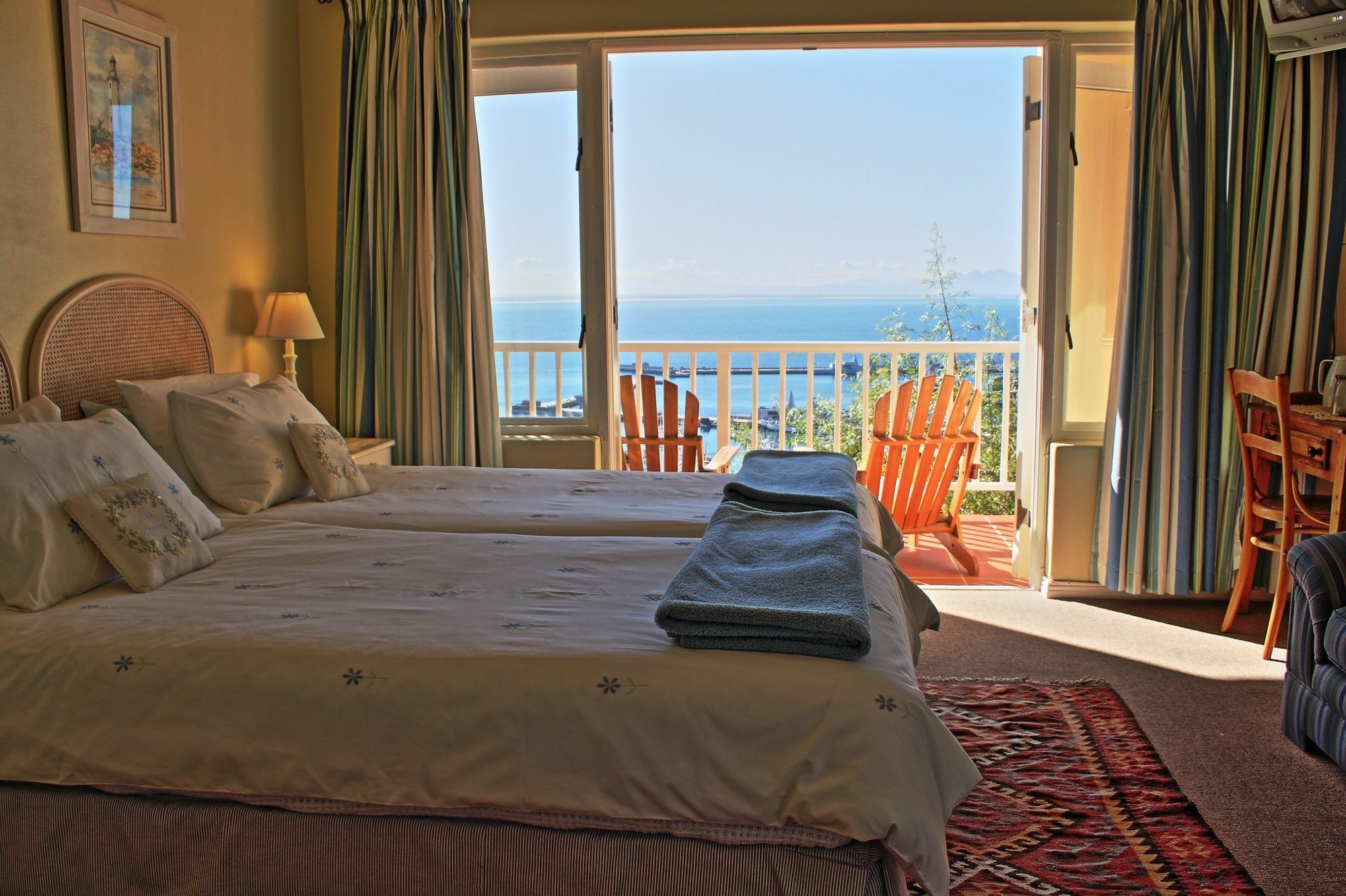 Albatross Guest House Simonʼs Town Екстериор снимка